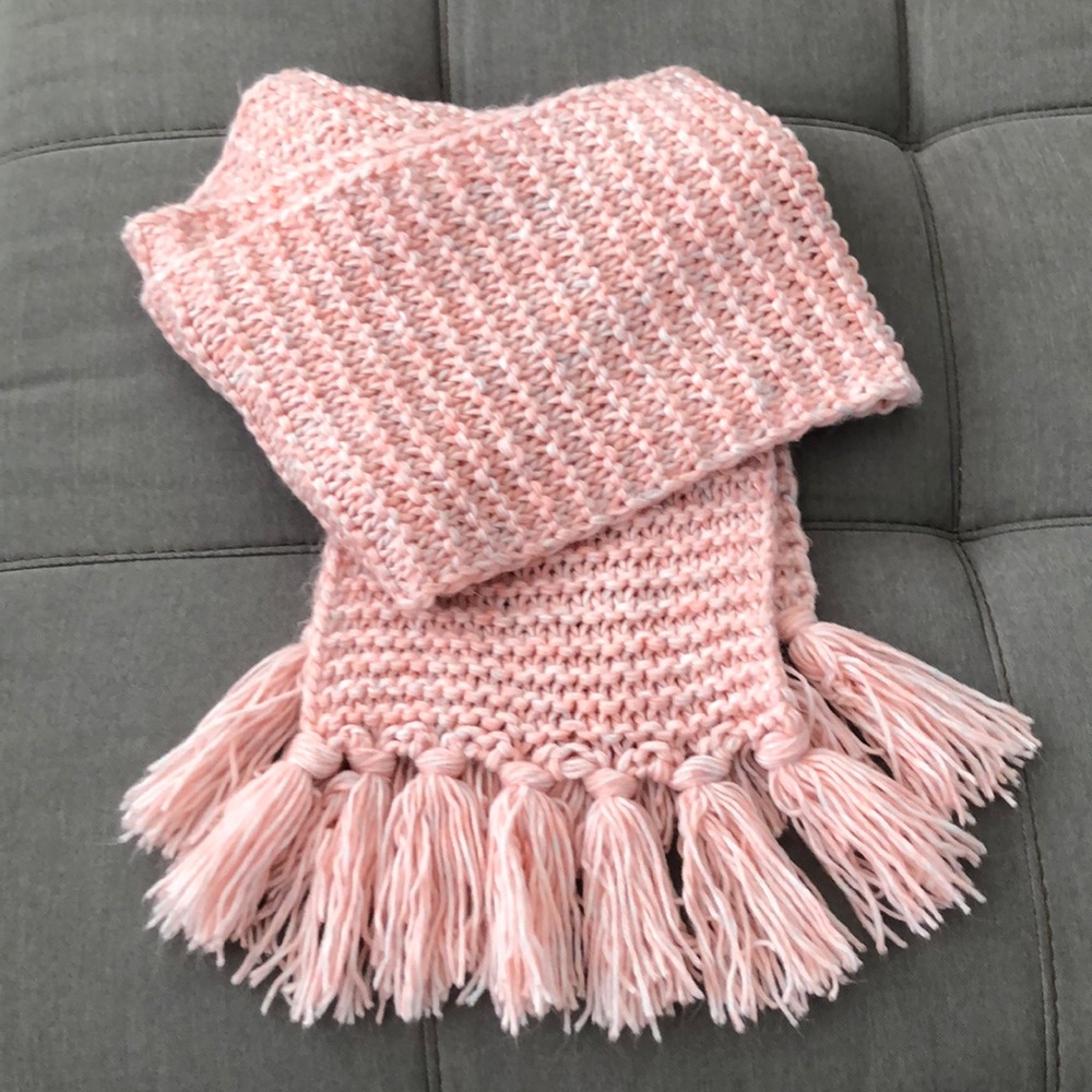 EXCELLENT CONDITION Old Navy scarf